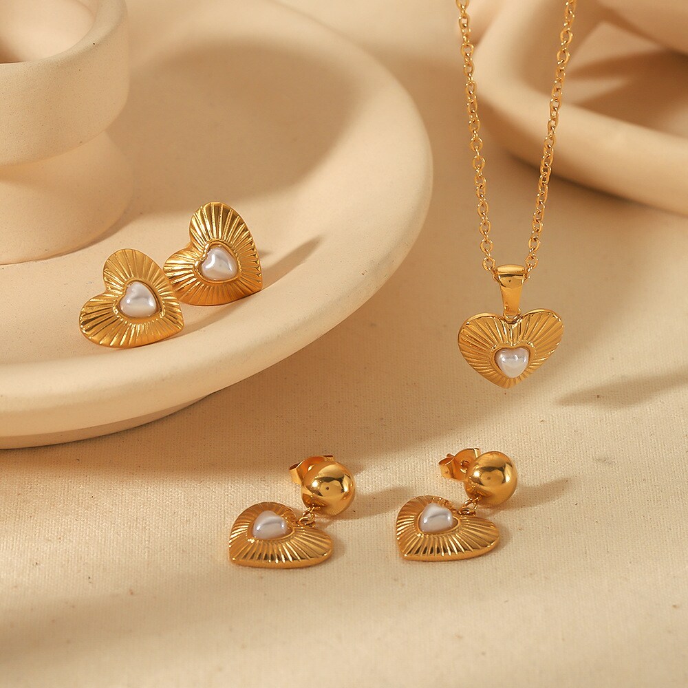 1 Piece Simple Retro Style Heart Shape Stainless Steel 18K Gold Plated Inlay Artificial Pearl Women's Necklace h5 